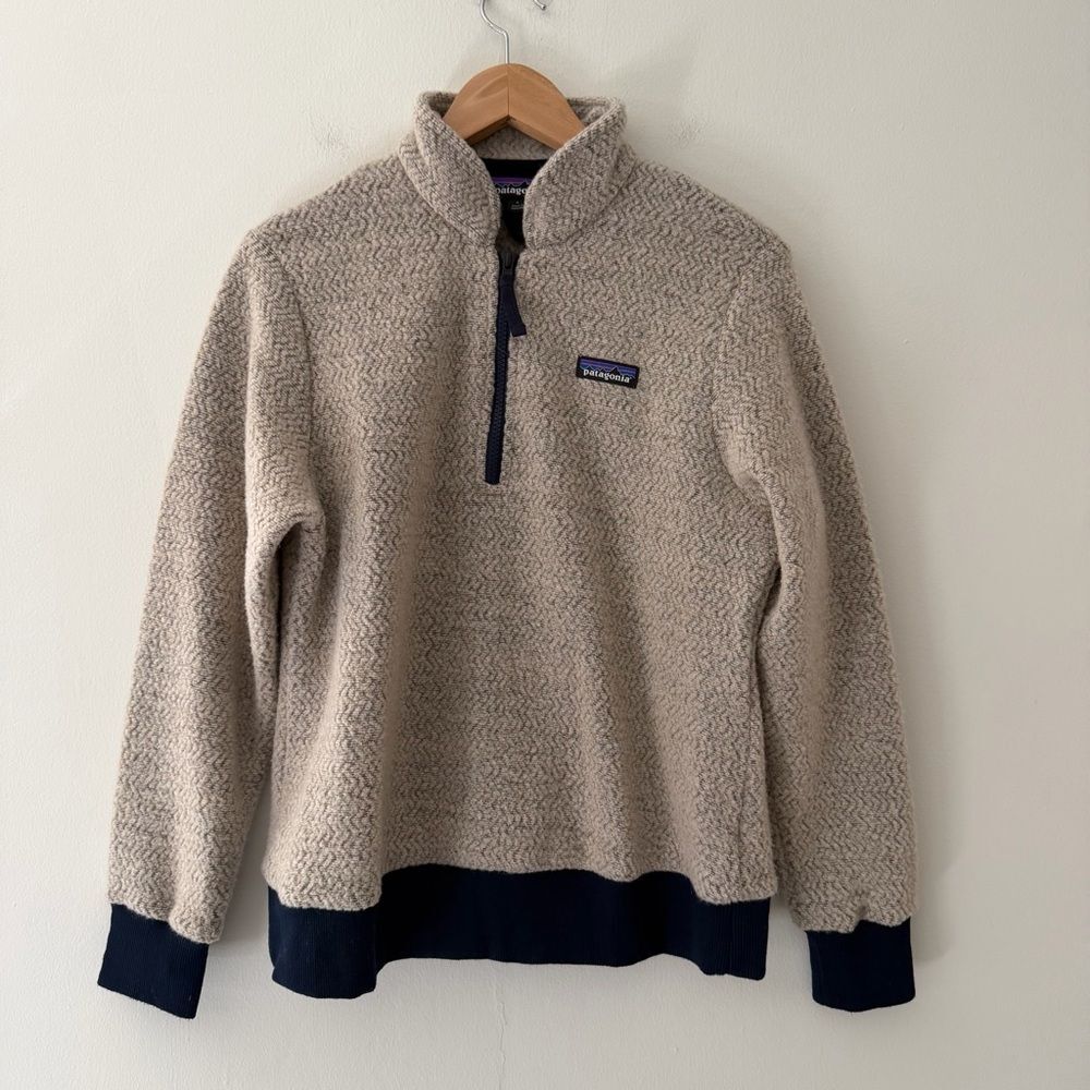 Patagonia Woolyester Fleece Pullover Beige Navy Size Small Outdoor Cozy Coastal - Picture 2 of 9